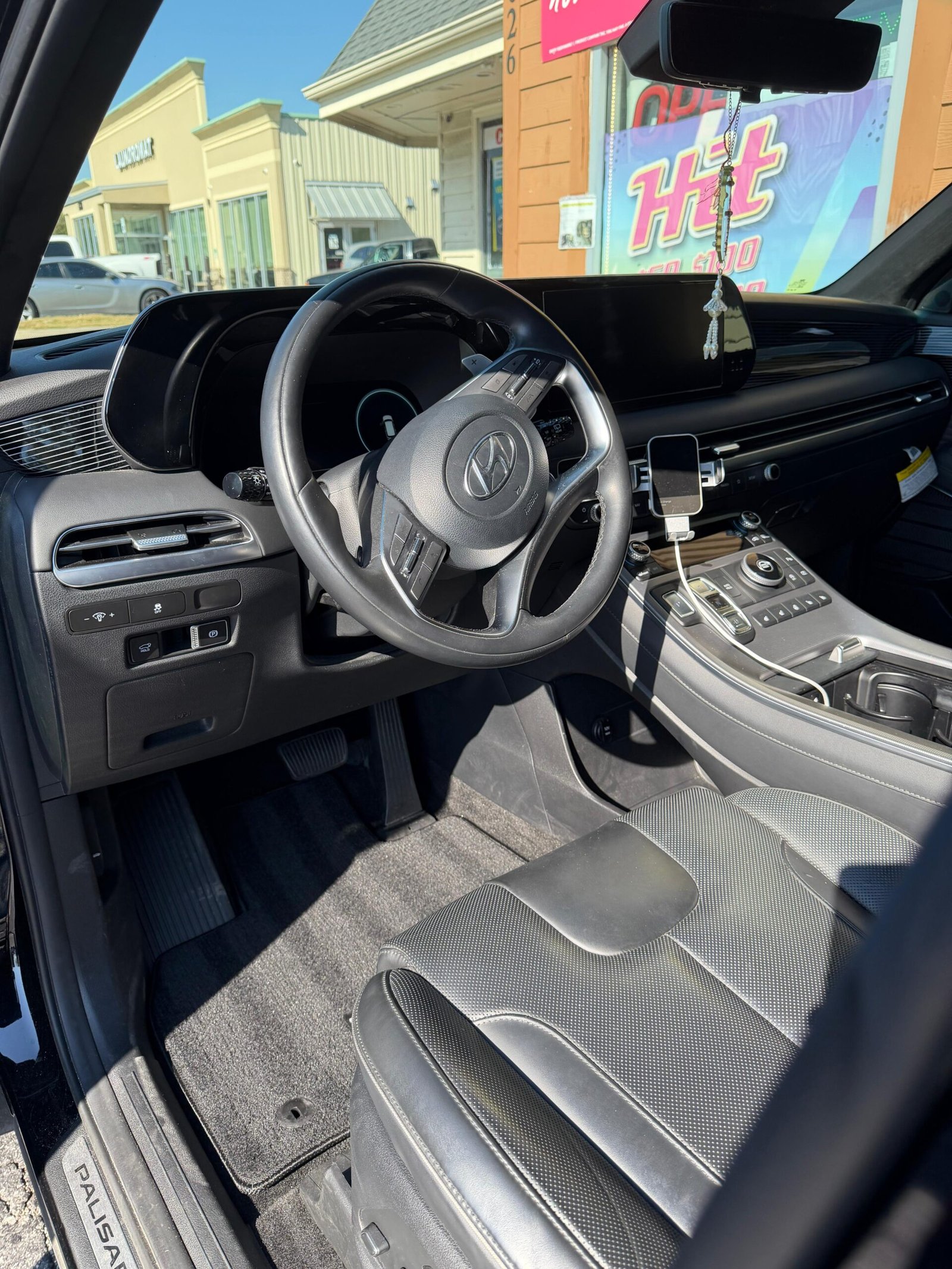 WhatsApp Image 2025-11-18 at 21.44.06_ff19109a